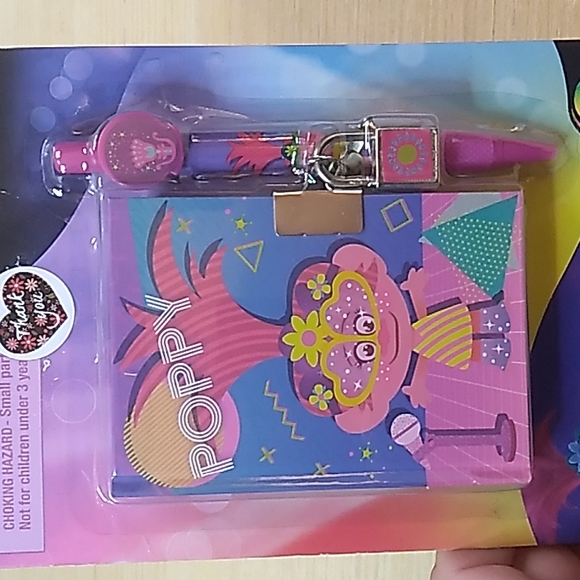 Trolls World Tour Mini Diary with Pen 2.8 x 4.25 inches 150 sheets - Picture 4 of 5